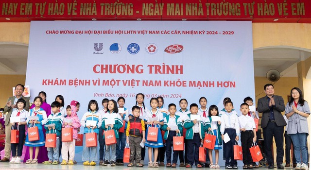 Hàng nghìn người được khám, chữa bệnh từ chương trình ‘Vì một Việt Nam khỏe mạnh hơn’- Ảnh 1.