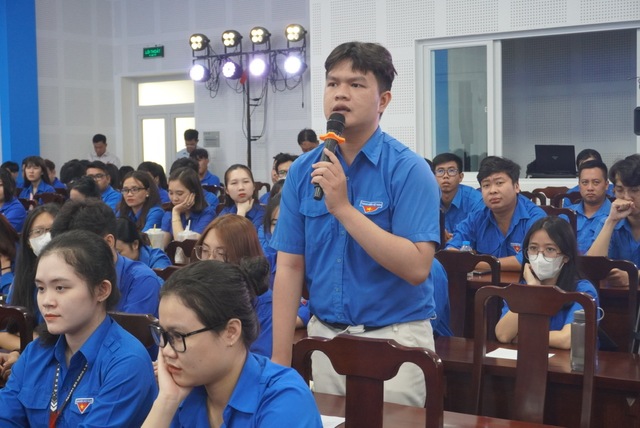 Thanh niên Cần Thơ mang băn khoăn chia sẻ với lãnh đạo thành phố- Ảnh 2.