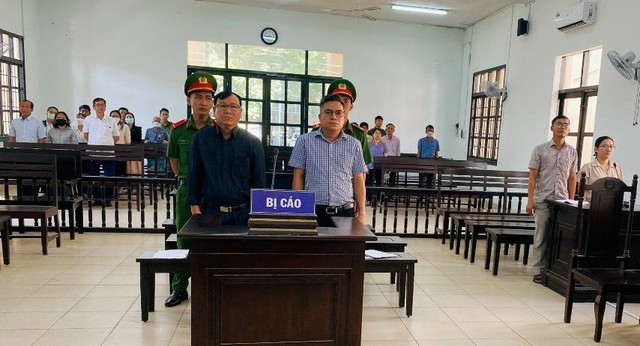 Liên quan kit test Việt Á, cựu cán bộ CDC Ninh Thuận lãnh án - Ảnh 1.