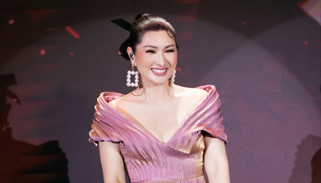 Quang Lê: Nguyễn Hồng Nhung là ca sĩ đắt show nhất hải ngoại- Ảnh 1.