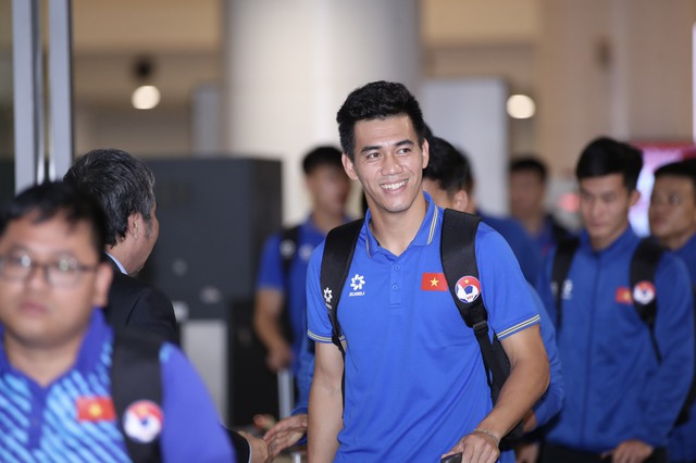 Đội tuyển Việt Nam xốc lại tinh thần khi về nước, chuẩn bị tái đấu Indonesia- Ảnh 7.