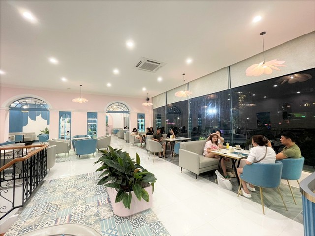 Quán cà phê tại Quảng Bình dành cho du khách thích không gian rộng rãi- Ảnh 3.