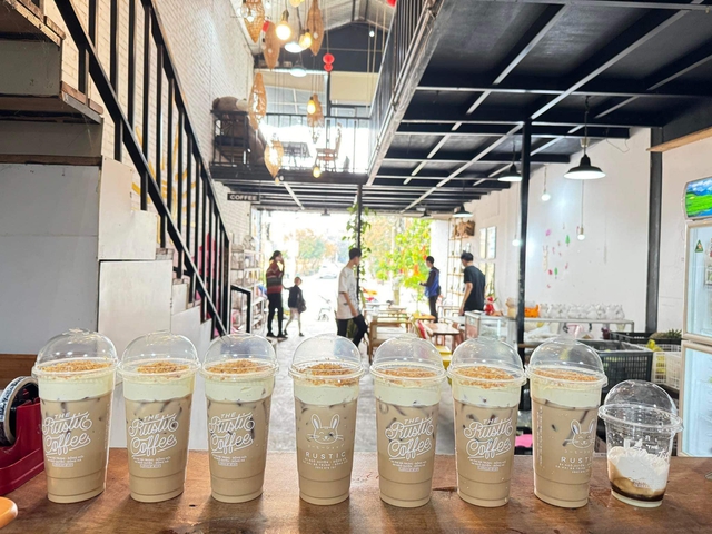 Quán cà phê tại Quảng Bình dành cho du khách thích không gian rộng rãi- Ảnh 2.