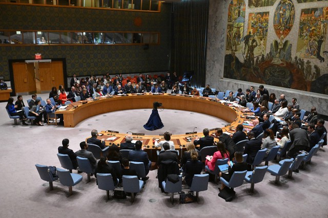 Hội đồng Bảo an Liên Hiệp Quốc lần đầu kêu gọi ngừng bắn ở Gaza- Ảnh 1.