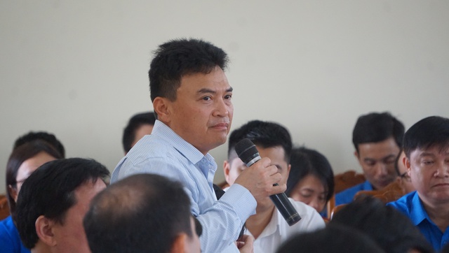 Chủ tịch tỉnh Thanh Hóa giải quyết các kiến nghị 'nóng' của thanh niên- Ảnh 3.