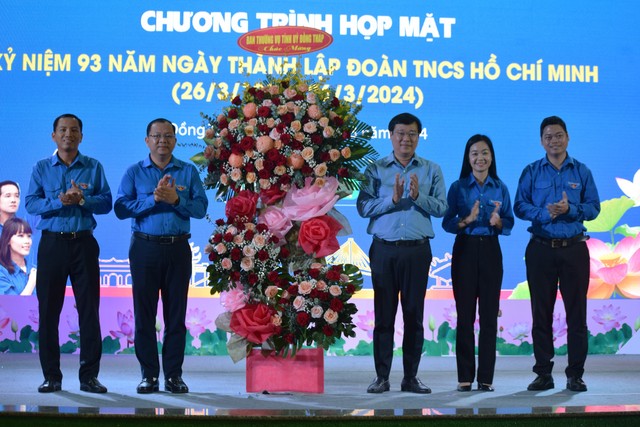 21 cá nhân được tặng Kỷ niệm chương Vì thế hệ trẻ- Ảnh 1.