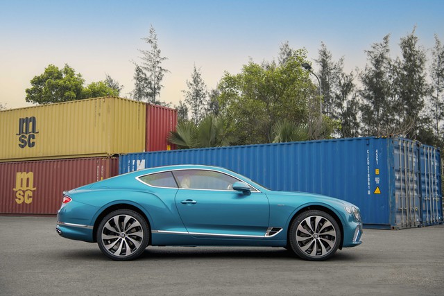 Bentley Continental GT Azure V8 đầu tiên về Việt Nam, giá gần 22 tỉ đồng- Ảnh 2.