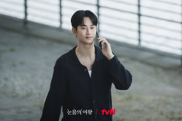 Hết vướng lùm xùm tình cảm, Kim Soo Hyun lại bị đồn hét giá cát sê- Ảnh 2.