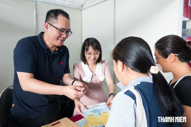 Người Việt du học Đài Loan gặp khó vì quy định bằng tốt nghiệp, các bên nói gì?- Ảnh 1.