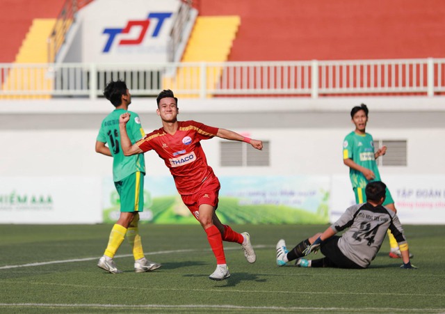 'Cơn lốc' Thủy lợi bay cao, không ngán chủ nhà ở bán kết- Ảnh 1.