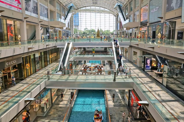 Dạo quanh các trung tâm mua sắm ở Singapore- Ảnh 2.