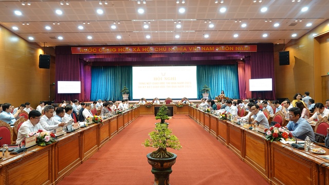 Quyền Chủ tịch nước Võ Thị Ánh Xuân chủ trì hội nghị thi đua tại Bình Định- Ảnh 2.