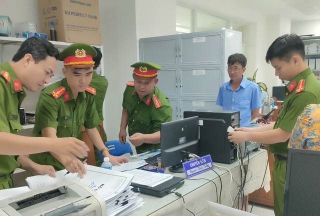 An Giang: Bắt tạm giam cựu Trưởng phòng TN-MT TP.Long Xuyên- Ảnh 3.