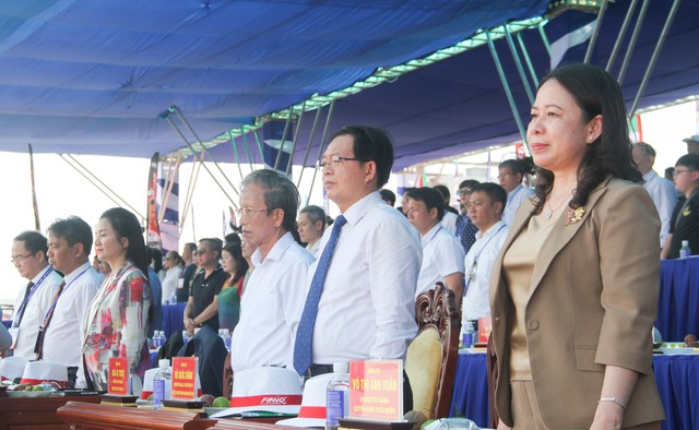 Khai mạc giải đua thuyền máy F1 thế giới tổ chức tại Bình Định- Ảnh 1.