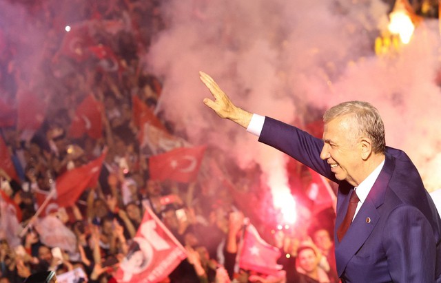 Đảng đối lập thắng lớn trong các cuộc bầu cử địa phương ở Thổ Nhĩ Kỳ- Ảnh 1.