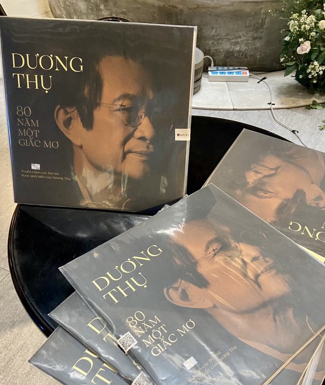 Nhạc sĩ Dương Thụ nay mới có album riêng với đĩa than '80 năm một giấc mơ'- Ảnh 7.