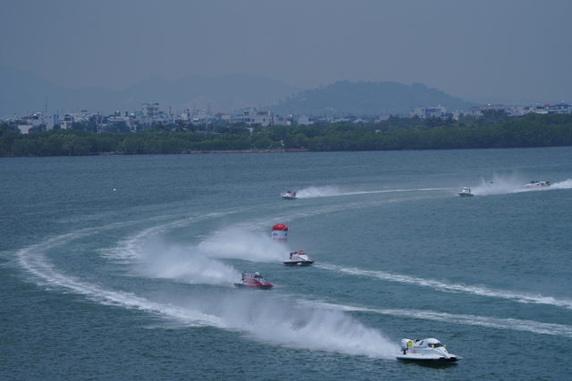 Đội Bình Định - Việt Nam về nhì tại giải đua thuyền máy F1 thế giới- Ảnh 1.