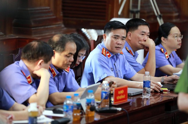 Nhiều tranh cãi trong vụ án Trương Mỹ Lan sẽ được Viện kiểm sát đối đáp- Ảnh 4.