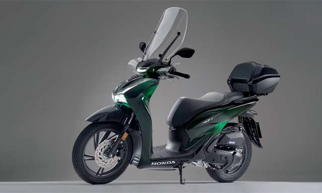 Lô xe Honda SH Vetro 2024 đầu tiên gia nhập thị trường Việt Nam thông qua một cửa hàng kinh doanh xe không chính hãng tại TP.HCM