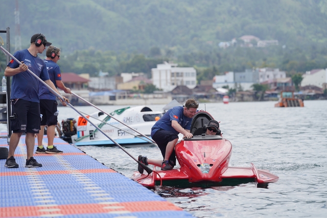Chặng đấu thứ 2 giải thuyền máy nhà nghề quốc tế được tổ chức ở Bình Định- Ảnh 2.