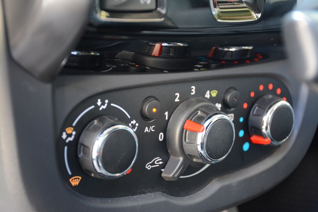 5 dấu hiệu cảnh b&aacute;o điều h&ograve;a &ocirc; t&ocirc; sắp hết gas, người d&ugrave;ng cần biết - Ảnh 1.