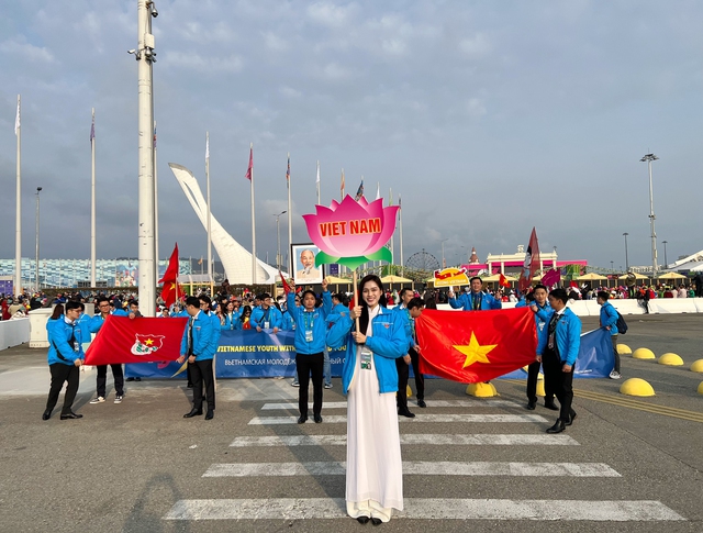 Đỗ Thị Hà diện áo dài dự Liên hoan Thanh niên Thế giới 2024- Ảnh 4.