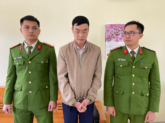 Bắt Chi cục trưởng Dự trữ nhà nước tỉnh Tuyên Quang- Ảnh 1.