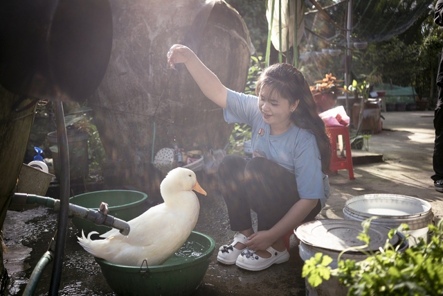 Cô gái Việt và chú vịt Bim Bim được lên sóng Warner Bros. Discovery- Ảnh 1.