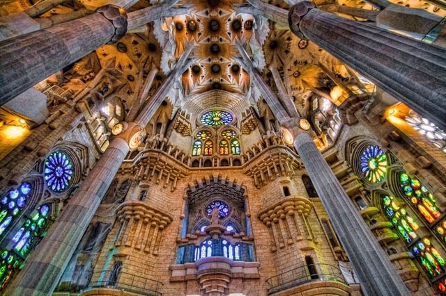 Những địa điểm 'ăn ảnh' nhất ở Barcelona, bạn đã biết chưa?- Ảnh 1.