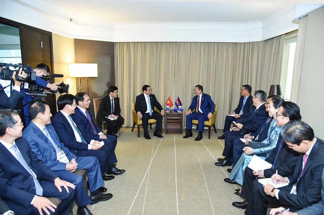 Thủ tướng Phạm Minh Chính gặp Thủ tướng Campuchia Hun Manet- Ảnh 2.
