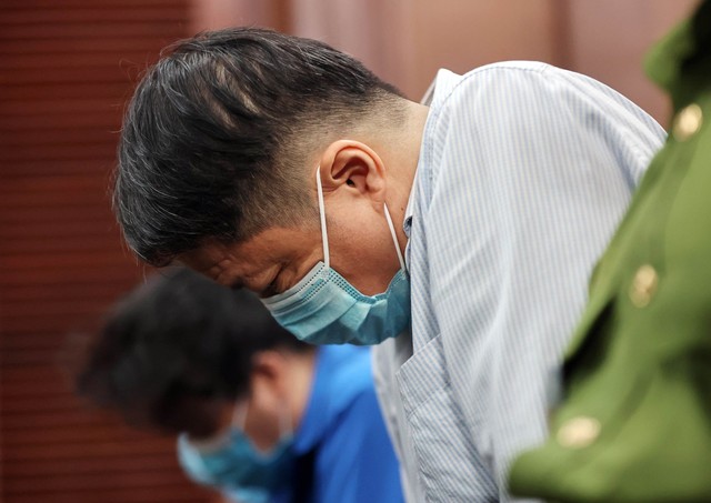 Cận cảnh bị cáo Trương Mỹ Lan tại phiên tòa xét xử ngày thứ 3- Ảnh 3.