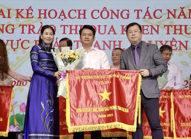 Khen thưởng phong trào thi đua trong lĩnh vực phát thanh, truyền hình năm 2023- Ảnh 3.