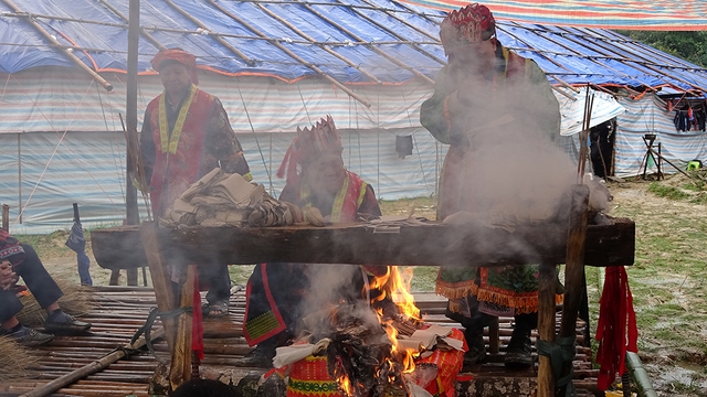 Người Dao Phìn Ngan ăn lễ lớn- Ảnh 10.