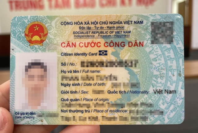 Nhà nghỉ, khách sạn có được giữ thẻ CCCD của khách thuê phòng?- Ảnh 1.