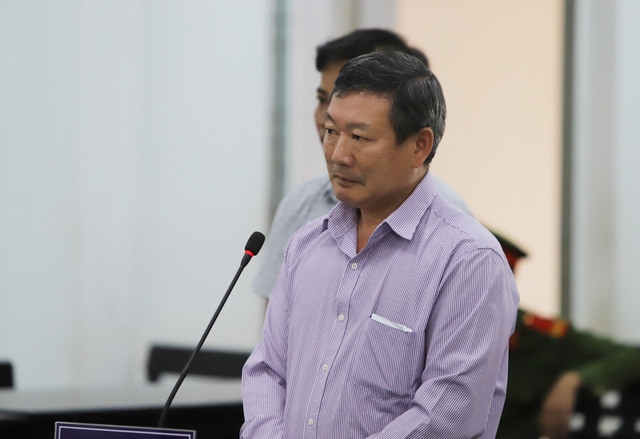 Bị cáo Huỳnh Văn Dõng, cựu Giám đốc CDC Khánh Hòa
