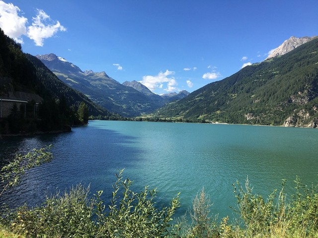5 thung lũng đẹp như 'thiên đường hạ giới' ở Thụy Sĩ- Ảnh 4.