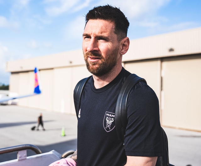 Messi lên máy bay cùng toàn đội Inter Miami bay sang Mexico