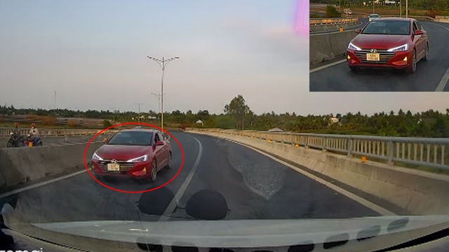 Xe Hyundai Elantra chạy ngược chiều 'như tự sát', suýt gây tai nạn trên cao tốc- Ảnh 1. Xe Hyundai Elantra chạy ngược chiều 'như tự sát', suýt gây tai nạn trên cao tốc- Ảnh 1.