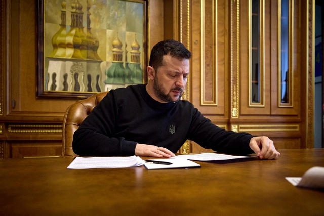 Tổng thống Ukraine Volodymyr Zelensky điện đàm Chủ tịch Hạ viện Mỹ Mike Johnson ngày 28.3.2024