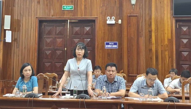Bà Nguyễn Thị Bích Thủy, Giám đốc Sở VH-TT tỉnh Quảng Bình, phát biểu tại họp báo
