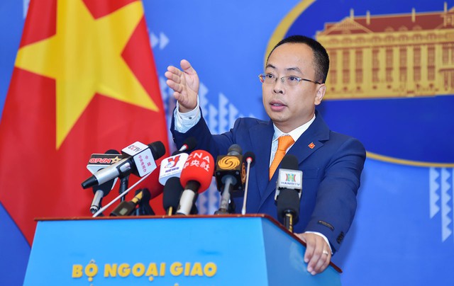 Phó phát ngôn Đoàn Khắc Việt