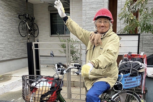 Cụ Mitsuo Tanigami 89 tuổi bắt đầu chuyến hành trình tại thành phố Kobe, Nhật Bản