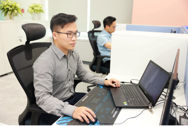 Đội kỹ sư Việt chỉ có 4 tháng để phát triển và đưa tiếng Việt lên Galaxy AI
