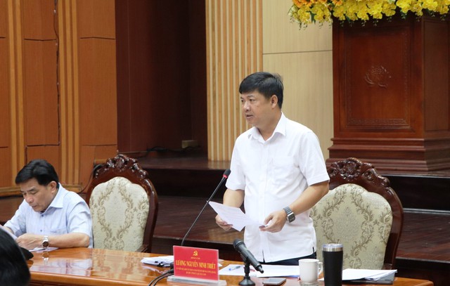 Ông Lương Nguyễn Minh Triết, Bí thư Tỉnh ủy Quảng Nam, phát biểu tại hội nghị ngày 12.4