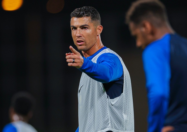 Ronaldo đã trở lại tập, nhưng khả năng thi đấu 2 trận sắp tới vẫn bỏ ngỏ