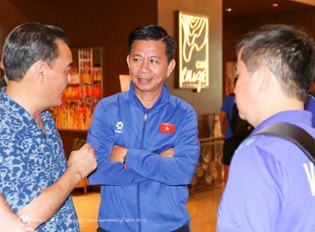 AFC chốt sai danh sách U.23 Việt Nam, HLV Hoàng Anh Tuấn công bố bản chuẩn, ai bị loại?- Ảnh 1.