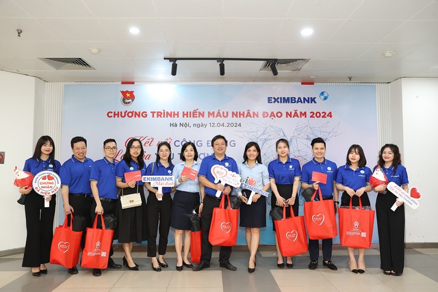 Eximbank tổ chức ngày hội hiến máu vì cộng đồng năm 2024- Ảnh 2.