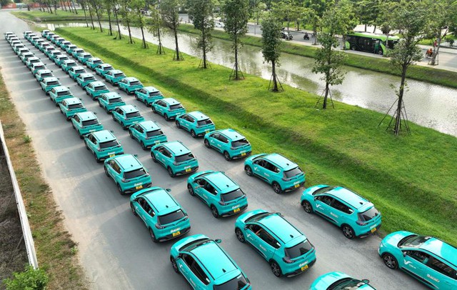 Taxi xanh của tỉ phú Phạm Nhật Vượng vượt mốc 50 triệu lượt khách- Ảnh 1.
