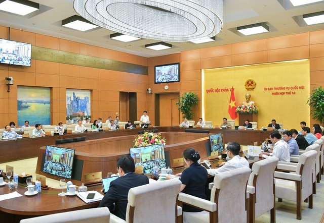 Chủ tịch Quốc hội chủ trì phiên họp 32 của Ủy ban Thường vụ Quốc hội- Ảnh 2.