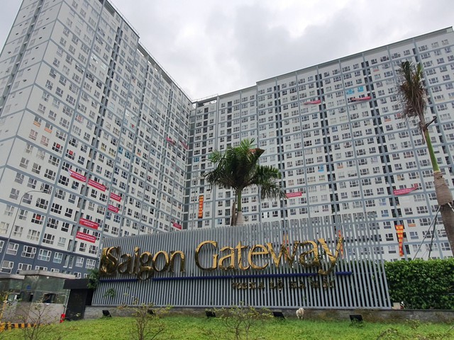 Người dân chung cư Saigon Gateway từng treo băng rôn yêu cầu chủ đầu tư bàn giao quỹ bảo trì